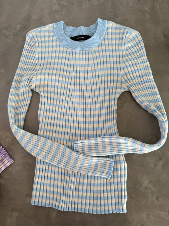 2 Vero Moda Large Top - Picture 2 of 4